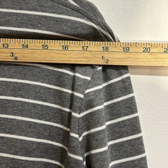 Polo by Ralph Lauren Gray Striped Men's Shirt S. I-27 - Picture 6 of 7